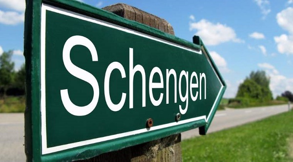 Spatiul Schengen dar cu vama