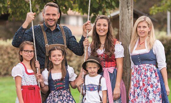 Despre costumul național german